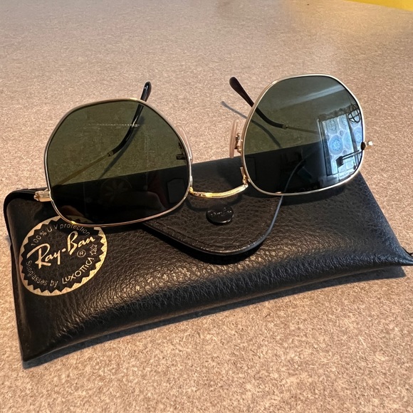 Ray Ban sunglasses - Picture 1 of 4